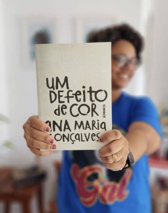 Projeto baiano cria percurso coletivo de leitura de “Um Defeito de Cor”