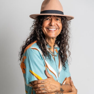 Luiz Caldas comanda show histórico no Museu de Arte Moderna da Bahia