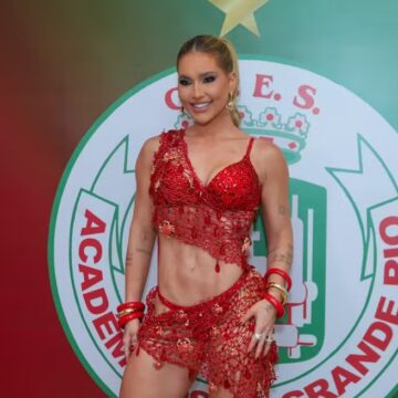 Virginia Fonseca participa de ensaio da Grande Rio pela primeira vez em 2026