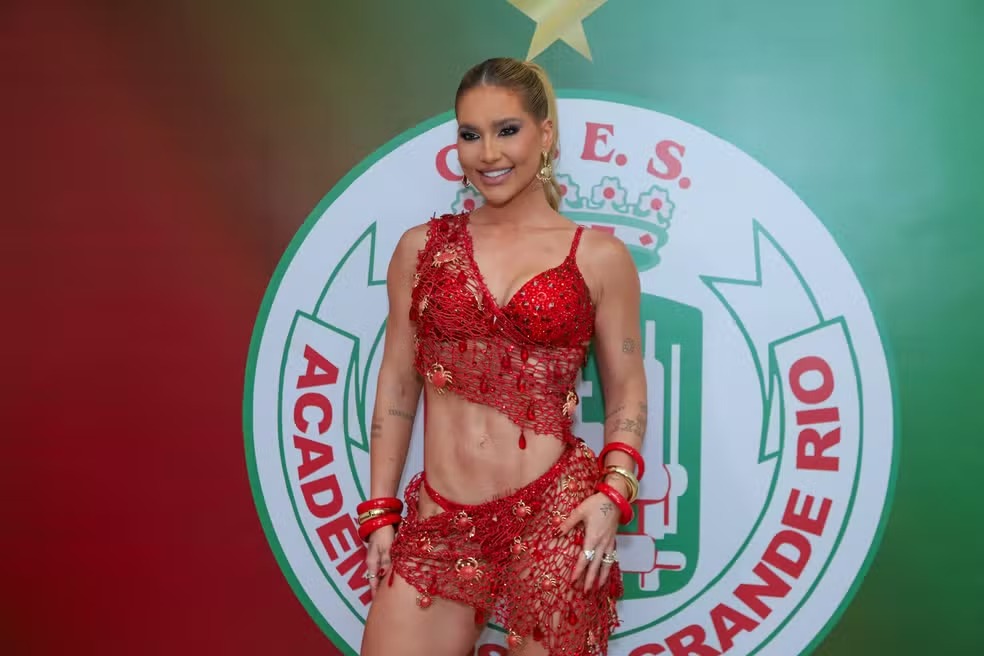 Virginia Fonseca participa de ensaio da Grande Rio pela primeira vez em 2026