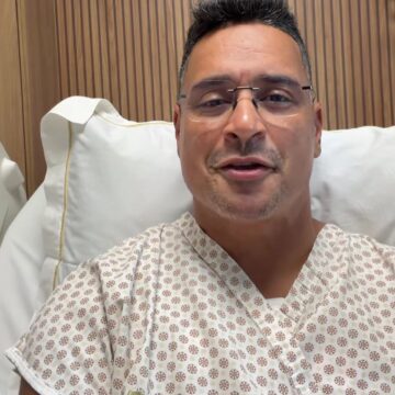 Xanddy tranquiliza fãs após internação em Salvador