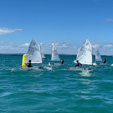 Itaparica recebe principal competição de vela de base do país e movimenta turismo náutico