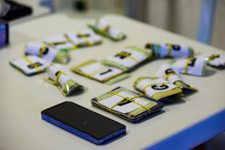 Guarda Municipal inicia devolução de documentos perdidos no Carnaval; saiba como recuperar