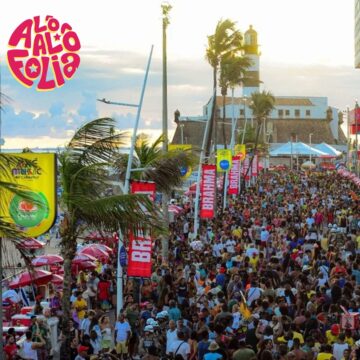 Buscas por Salvador no Carnaval disparam 425% mesmo com alta nas diárias