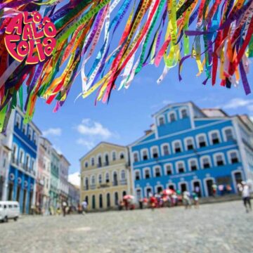 Pelourinho ganha palcos itinerantes e Carlos Gomes recebe atrações no contrafluxo; confira a programação completa
