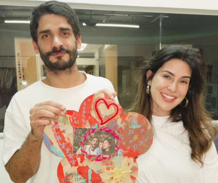 Fernanda Paes Leme mostra encontro com ex-noivo em atividade da filha na escola: “A gente até que mandou bem”