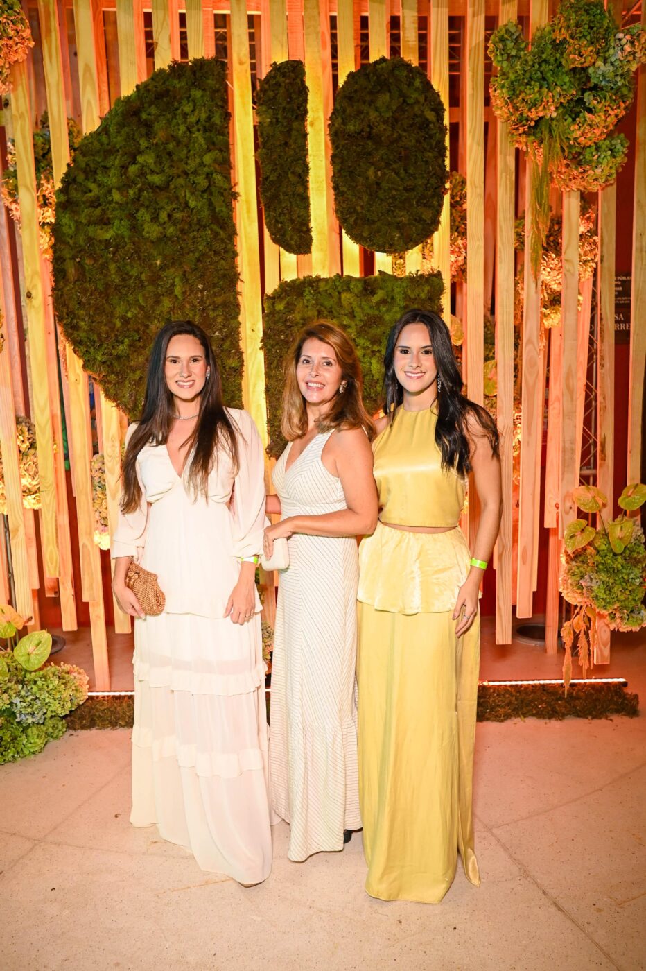 Adriana, Mércia e Ananda Sales