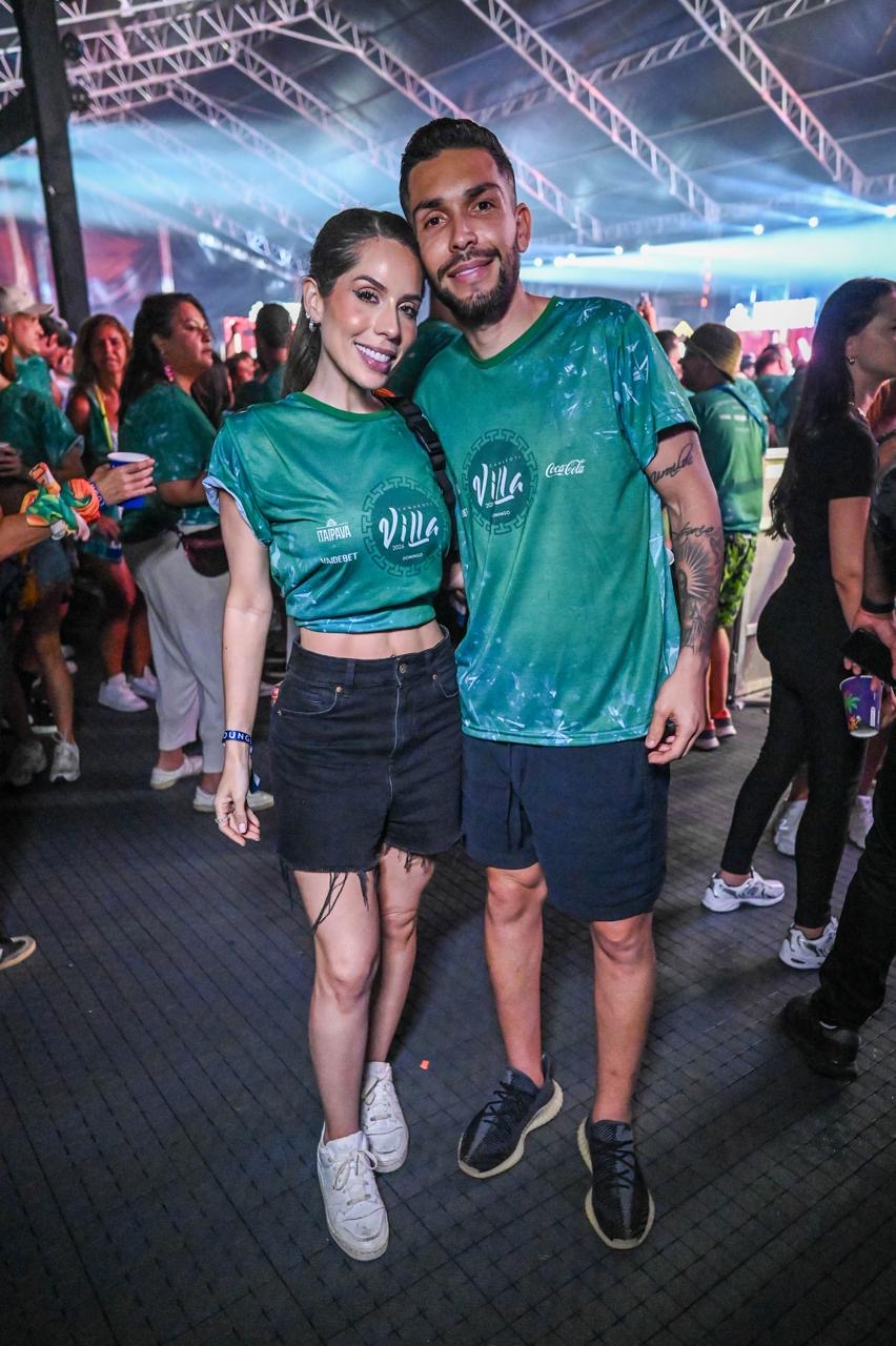 Érica Coelho e Petros Matheus