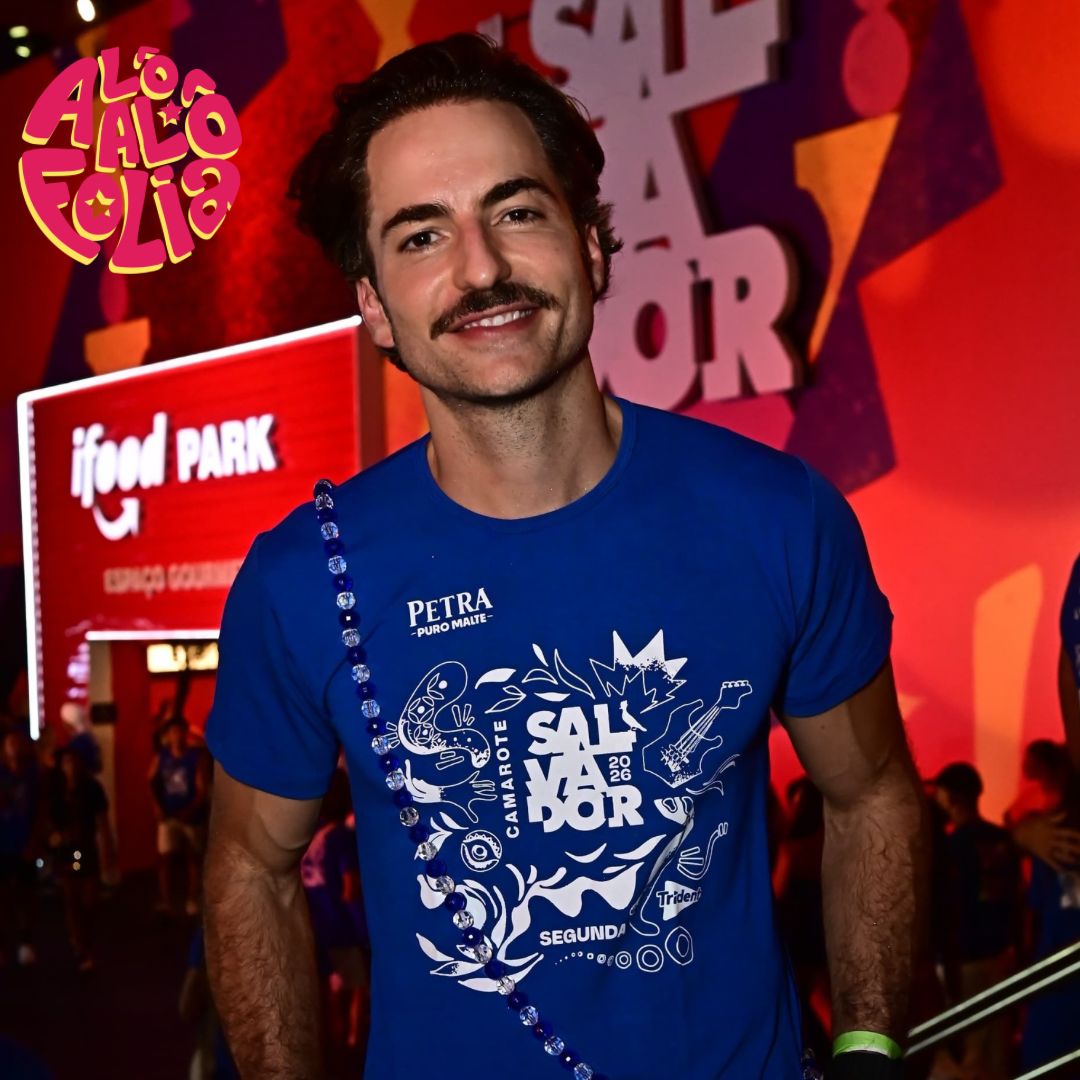 Thales Bretas exalta energia baiana em passagem pelo Camarote Salvador: ‘Suco de alegria e axé’