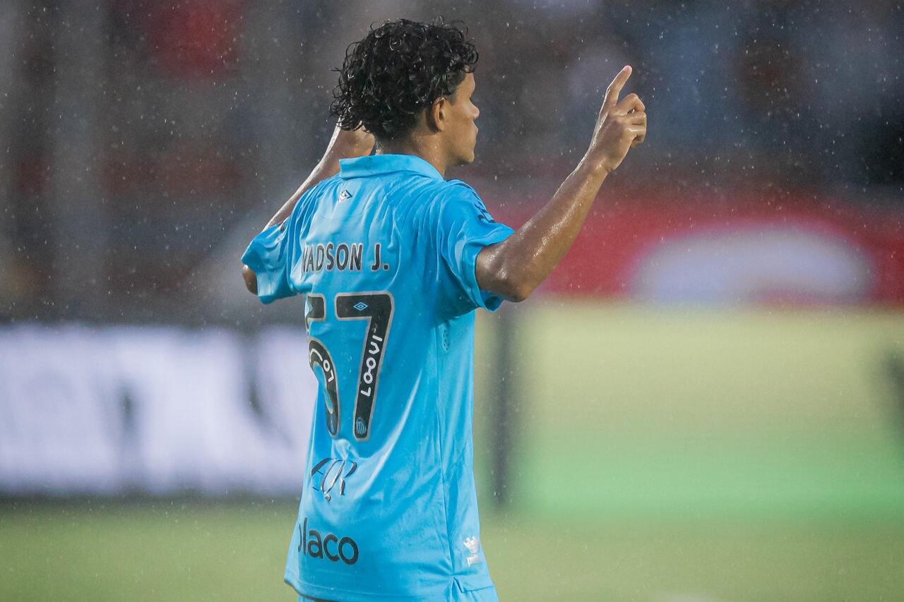 Novo Neymar? Baiano, destaque da base do Santos estreia no futebol aos 17 anos