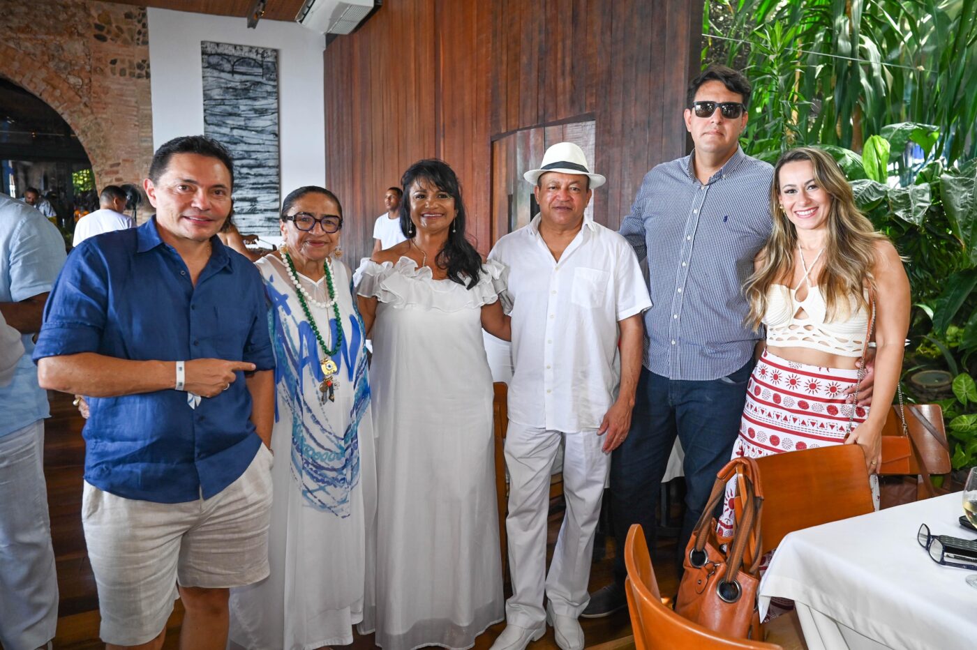 Wilson Vidam, Licia Fábio, Ailda Pereira, Carlos Joel, Solon Ferreira e Emili Barberino