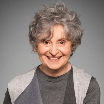 Ana Lucia Torre traz a Salvador espetáculo que mescla sua trajetória com obras de Chico Buarque