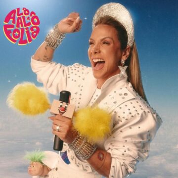 Carla Perez se despede do bloco Algodão Doce neste domingo (15) com homenagem a Xuxa