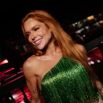 Esposa do cantor Ferrugem perde 40 kg e estreia como musa em escola de samba no Rio