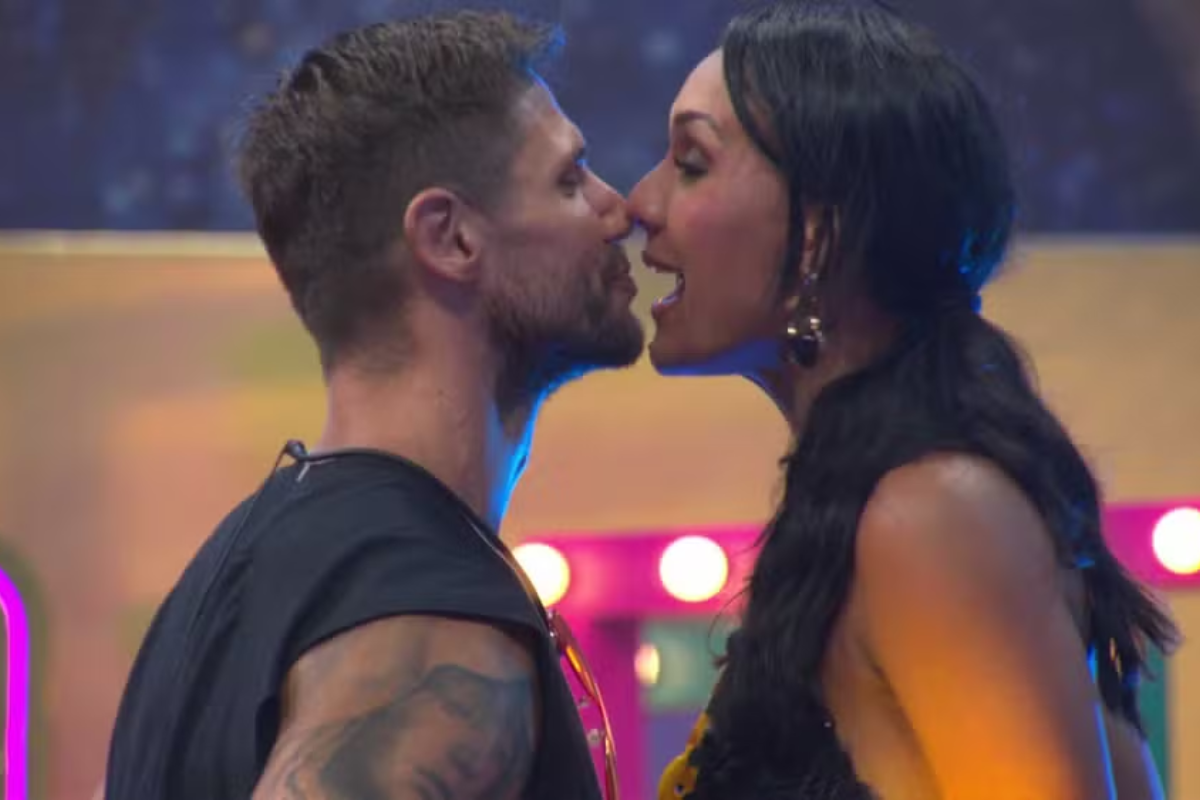 Maxiane cobra Jonas Sulzbach por falta de beijo em festas do BBB 26