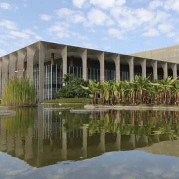 Salário de R$ 22 mil: Itamaraty abre inscrições para concurso de diplomata