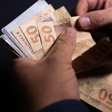 R$ 10 bilhões esquecidos! Quase 50 milhões de brasileiros têm valores a receber; saiba como sacar