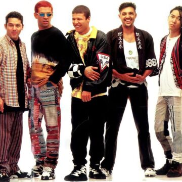 Corpos dos Mamonas Assassinas são exumados para criação de memorial