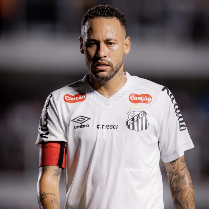 Após eliminação do Santos, Neymar lamenta fase do time: ‘Precisamos melhorar’