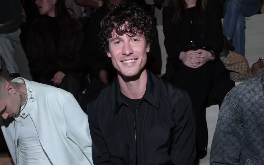 Após curtir o Carnaval em Salvador, Shawn Mendes prestigia desfile na Semana de Moda de Milão