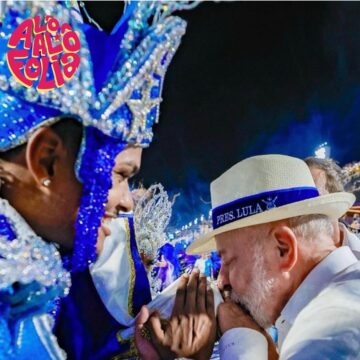 Presidente Lula destaca força do Carnaval ao relembrar desfile na Sapucaí