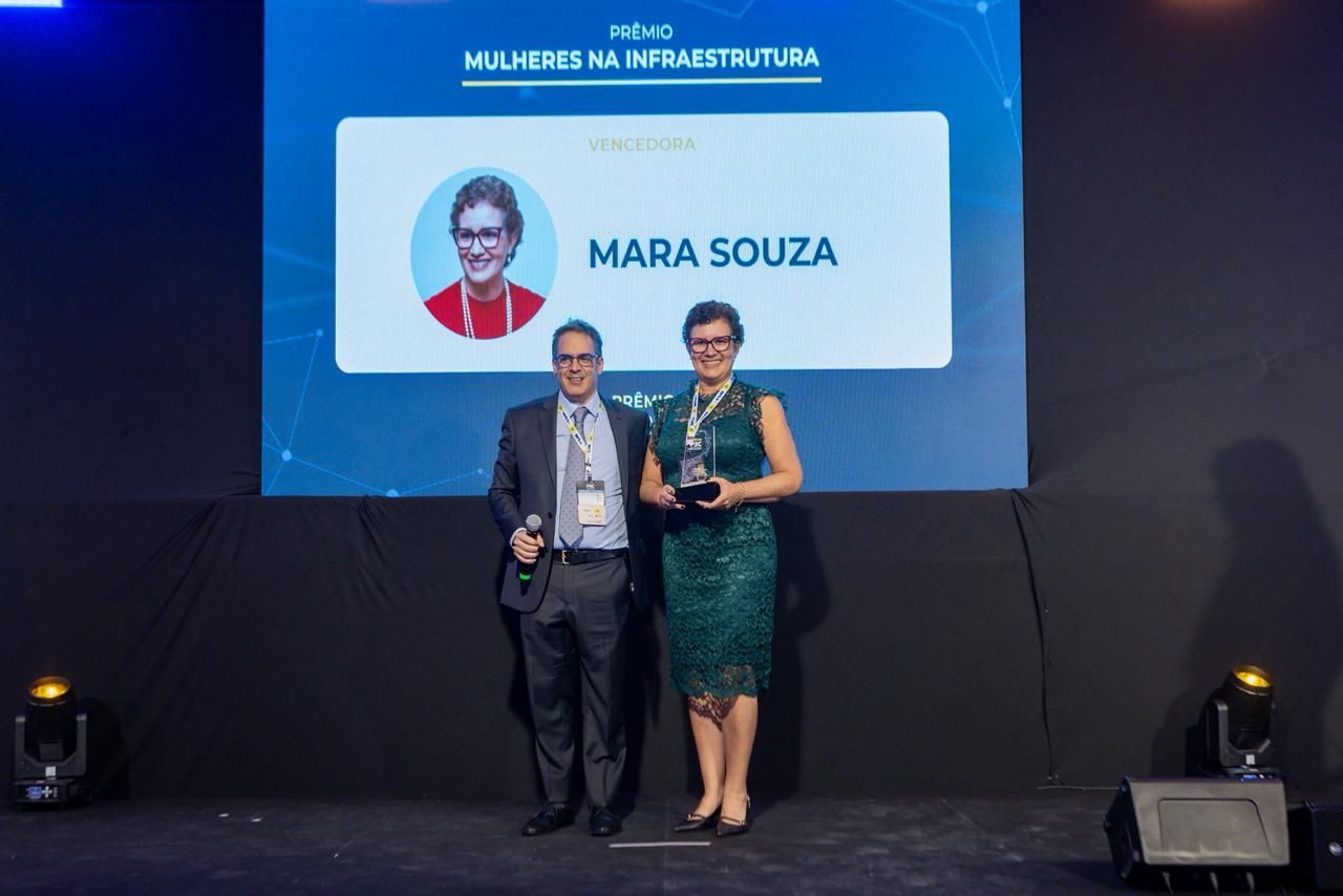 Engenheira baiana é premiada no maior evento de PPPs e Concessões do Brasil