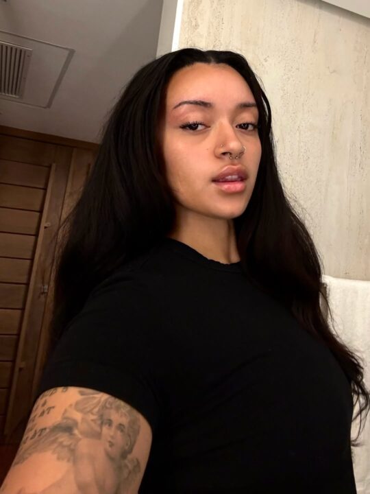 Camilly Victória, filha de Xanddy e Carla Perez, fala sobre rótulo de nepobaby