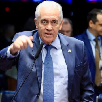 Aos 78 anos, Otto Alencar passa por cirurgia cardíaca após mal-estar durante agenda na Bahia