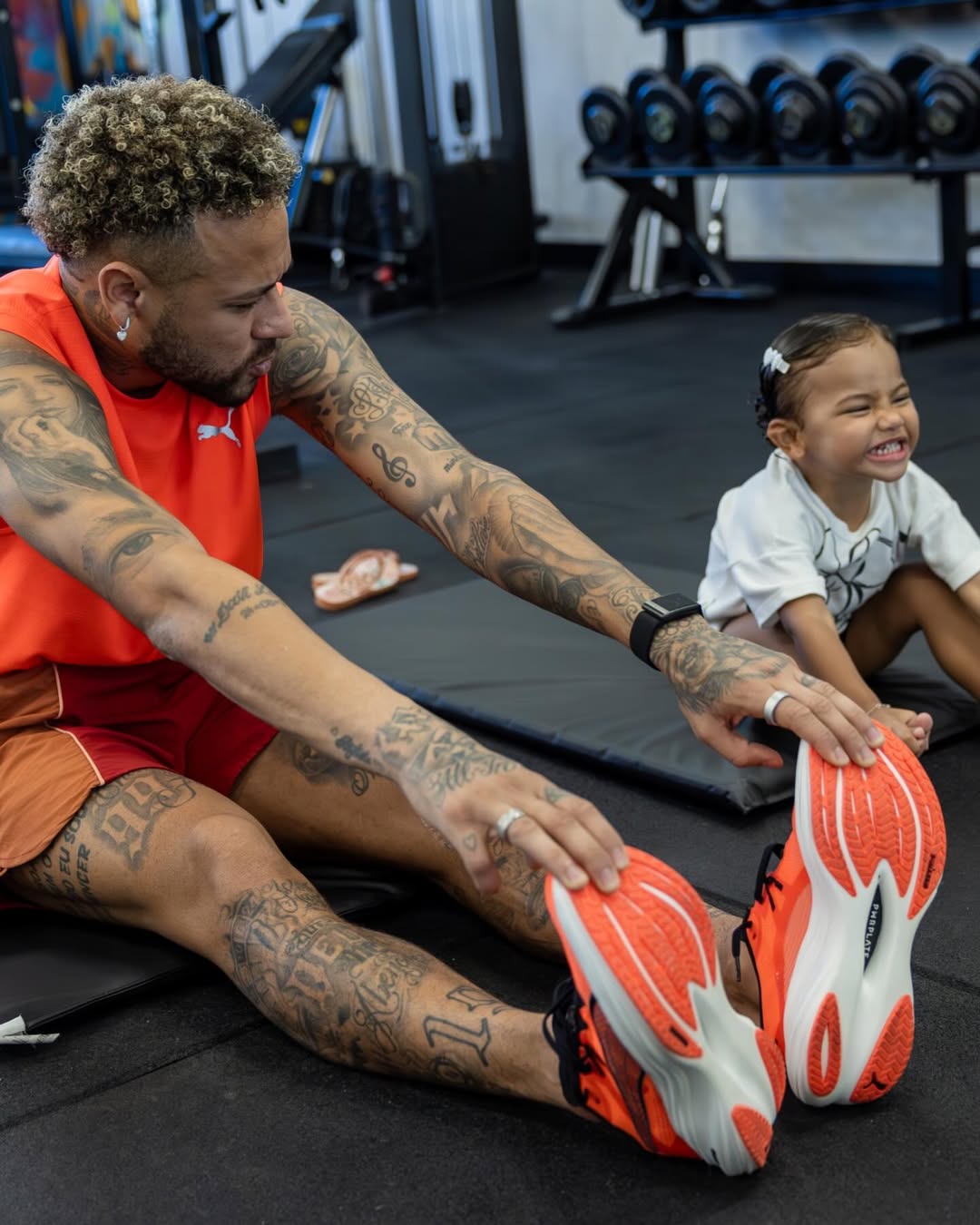 Neymar se derrete ao falar do carisma da filha Mavie e brinca: “Puxou ao pai”