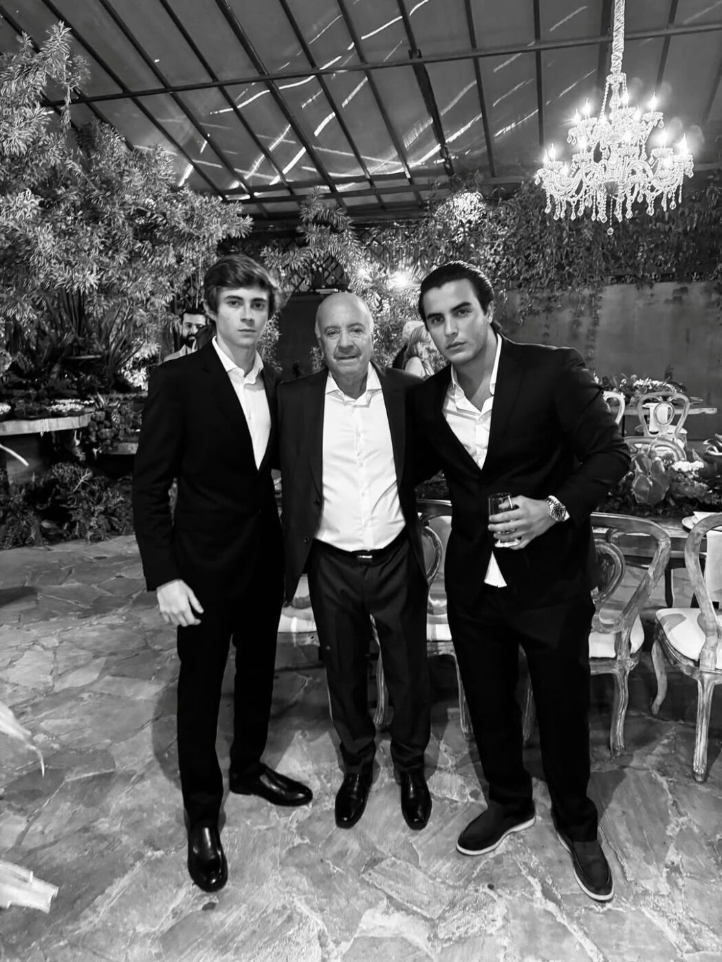 Filho de Ivete, Marcelo Sangalo posta foto em evento e arranca elogios do público