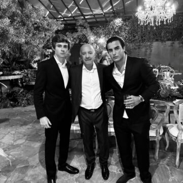 Filho de Ivete, Marcelo Sangalo posta foto em evento e arranca elogios do público