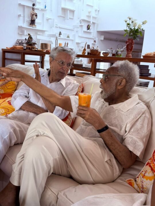 ‘Dia de festa no mar e na terra’, diz Gilberto Gil ao celebrar Iemanjá e Grammy de Caetano e Bethânia