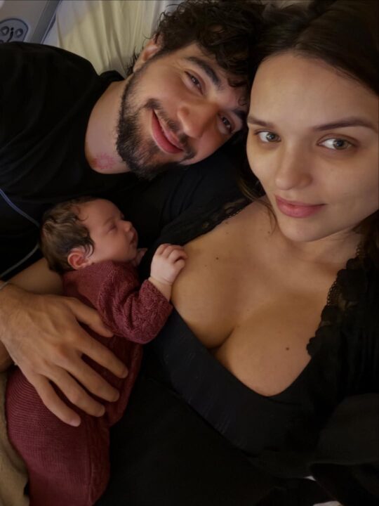 Nattan abre álbum de fotos com Rafa Kalimann e a filha Zuza: “Minha vida”