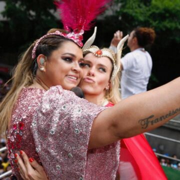 Emocionada, Carol Dieckmann homenageia Preta Gil em data especial: “Seria hoje”