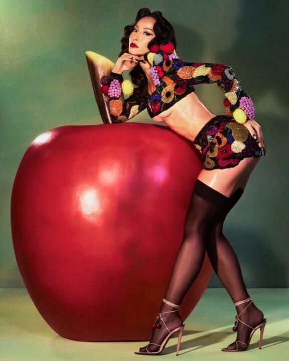 Carnaval, samba e feijoada: Sabrina Sato celebra aniversário com super festa neste domingo (8)