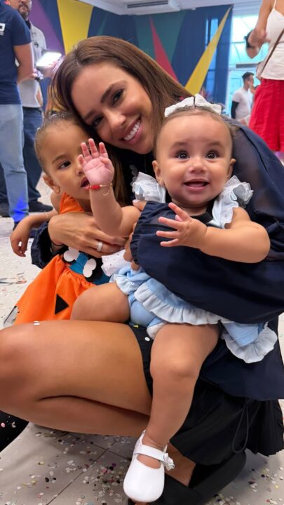 Filhas de Bruna Biancardi e Neymar esbanjam fofura em bloquinho de Carnaval; veja