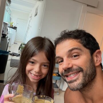 Duda Nagle encanta ao mostrar filha Zoe praticando exercício; veja