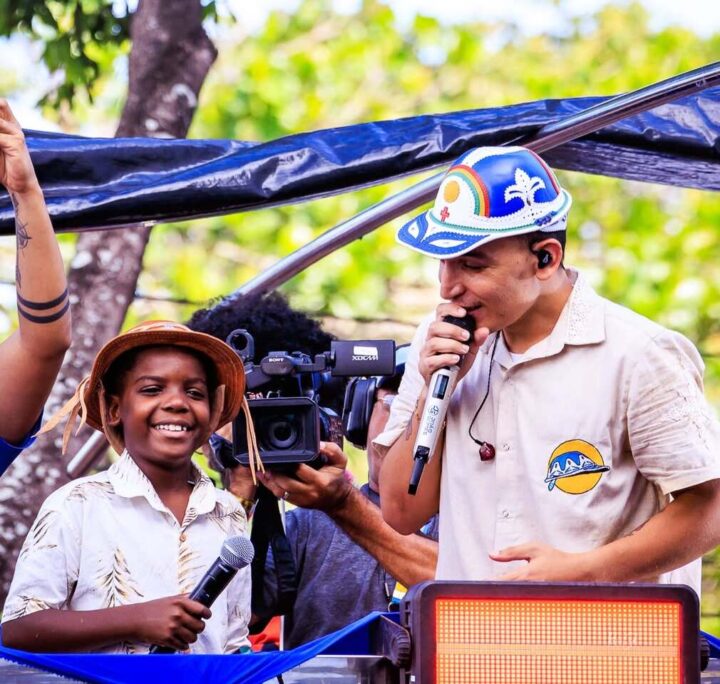 João Gomes emociona ao cantar com ‘Vaqueirinho’ baiano; veja