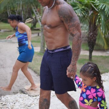 Léo Santana compartilha clique com a filha Liz e declara: “Minha melhor amiga”