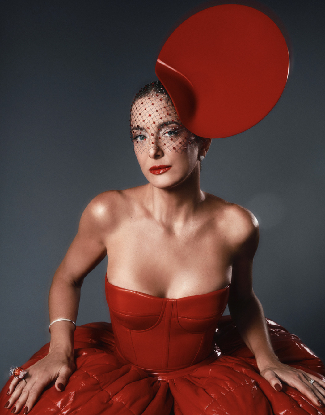 Ticiane Pinheiro brilha no Baile da Vogue com look diferentão; veja