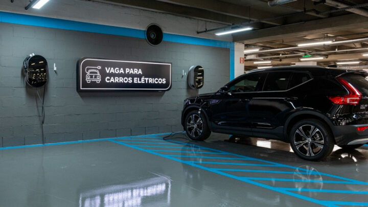 Agora é lei: Shoppings da Bahia terão até um ano para instalar pontos de recarga para veículos elétricos