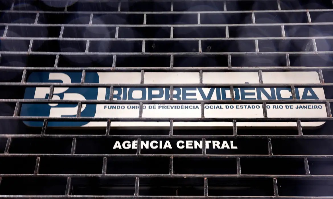 Ex-presidente do Rioprevidência é preso em operação da Polícia Federal