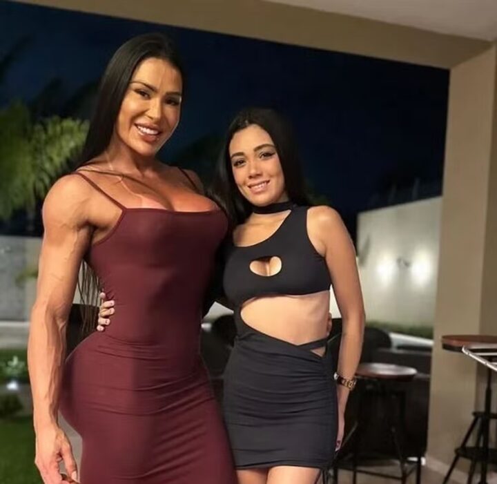 Além da mãe de Belo, Gracyanne Barbosa abriga a filha caçula dele: ‘Estou feliz assim’