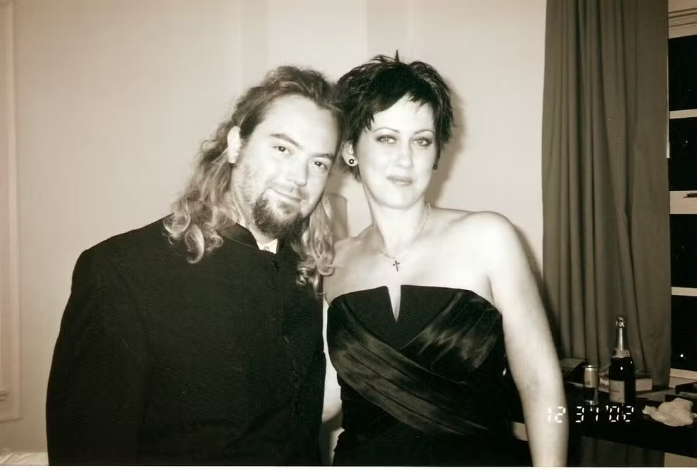 Max Cavalera, ex-Sepultura, anuncia morte da filha: ‘Encontrou a paz’