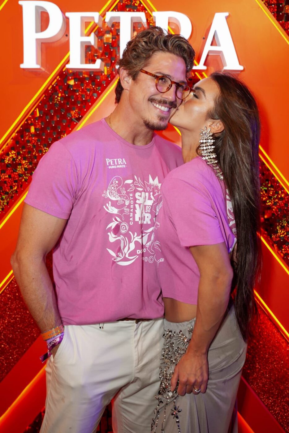 Rômulo Arantes Neto e Mari Saad