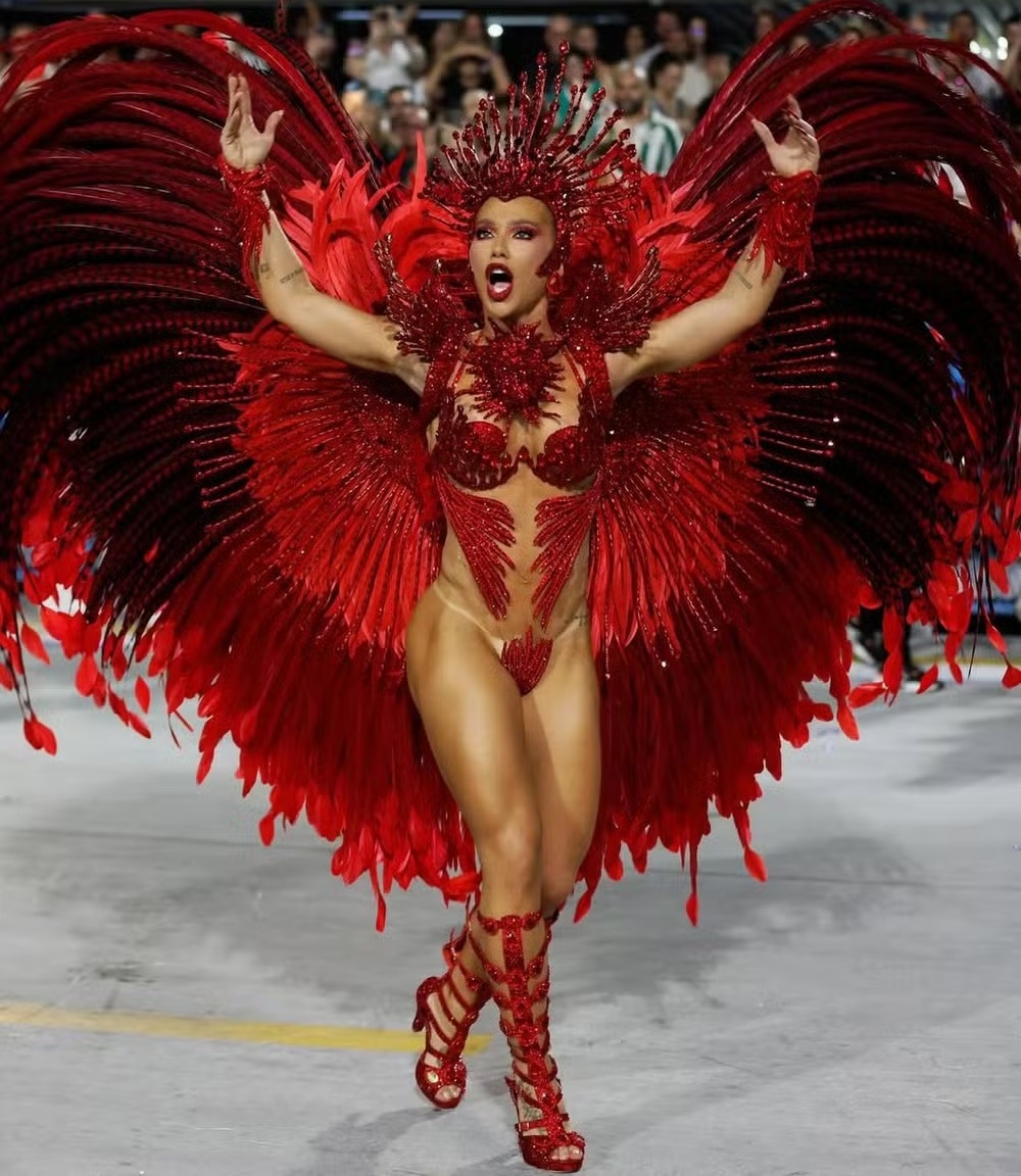 Virginia aponta ‘reunião bafo’ como motivo para não ir ao desfile mirim da Grande Rio