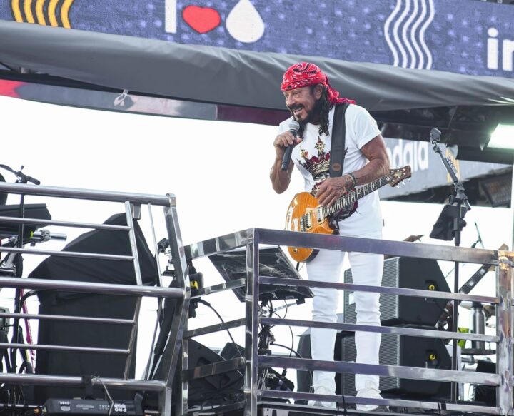 Nada de ‘segura o trio, motô!’: Bell Marques controla o próprio trio com pedal secreto; veja como funciona