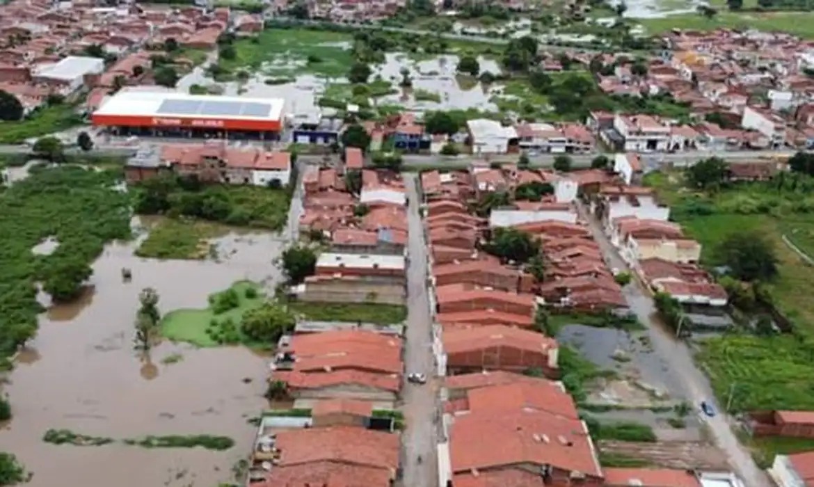 Inmet alerta para fim de semana com chuvas no Norte e Nordeste