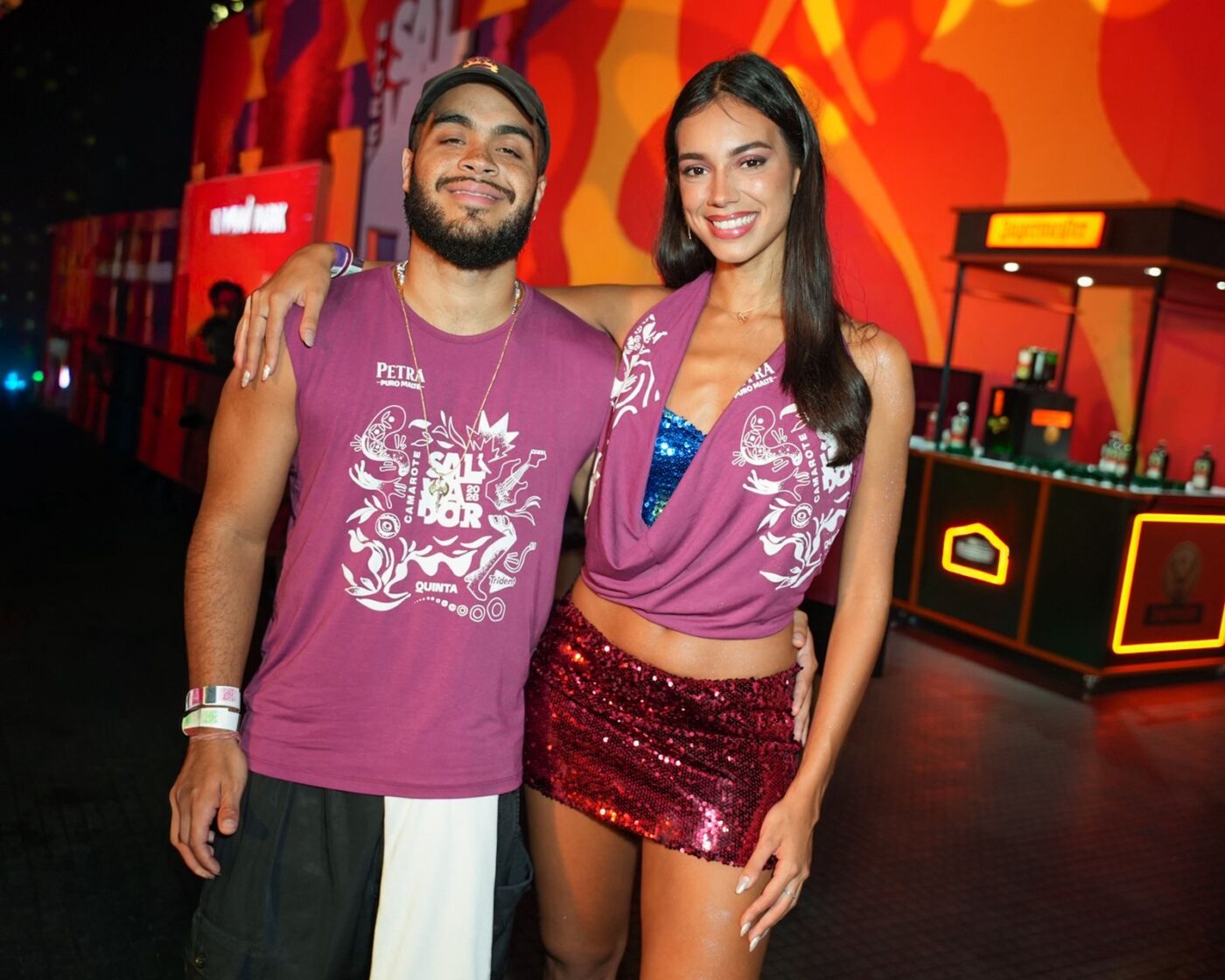 Francisco Gil e Alane Dias