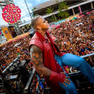 Léo Santana confirma Arrastão na Quarta-feira de Cinzas e se junta a Carlinhos Brown e Edcity